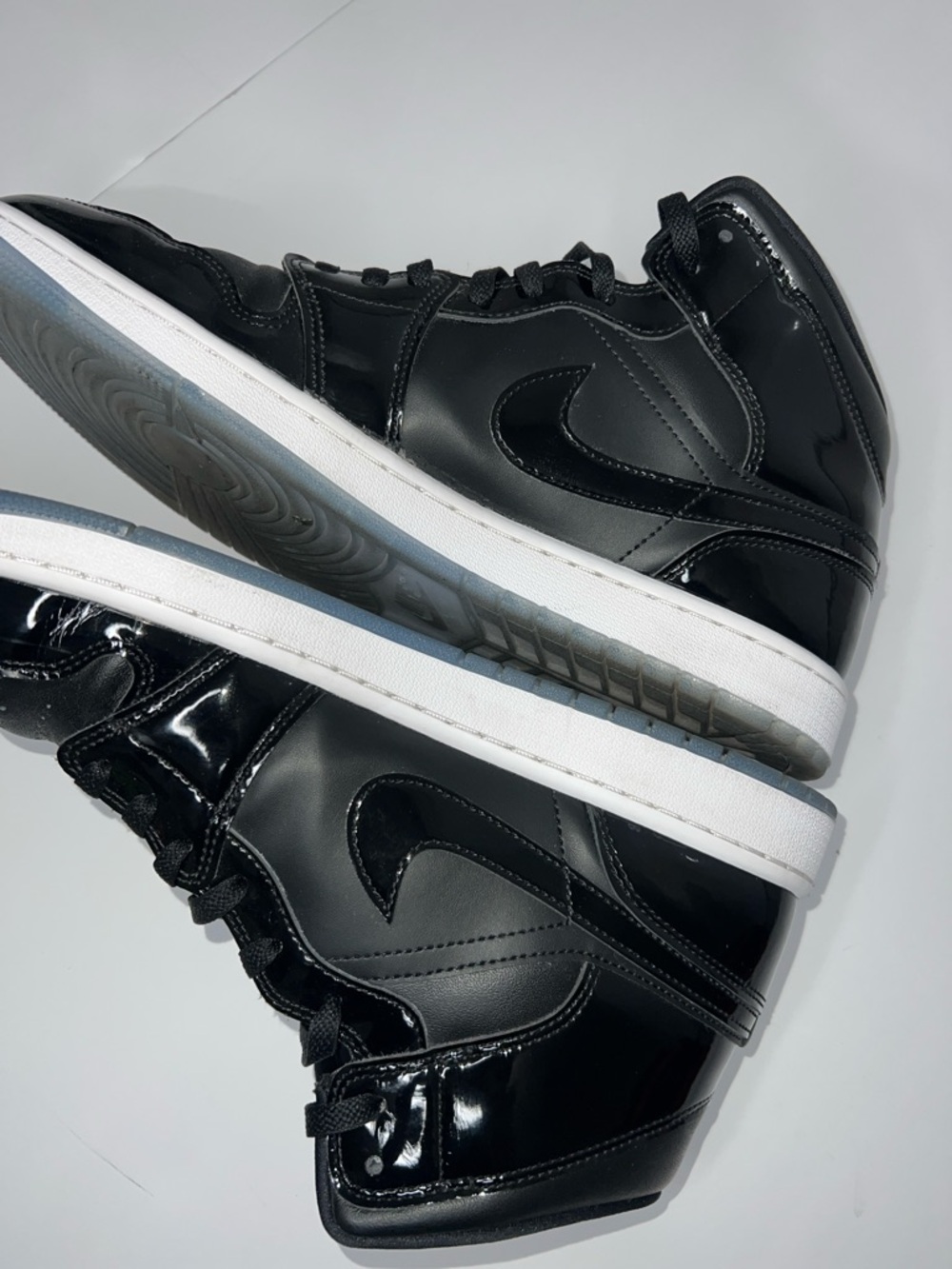 Air Jordan 1 Mid Black Patent Leather Sneakers  Men's size 13 - Picture 9 of 10